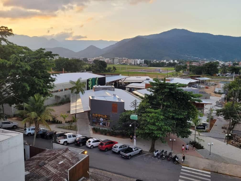 Agito E Sossego Na Rua Mais Charmosa De Ubatuba Pelo Google Exterior foto